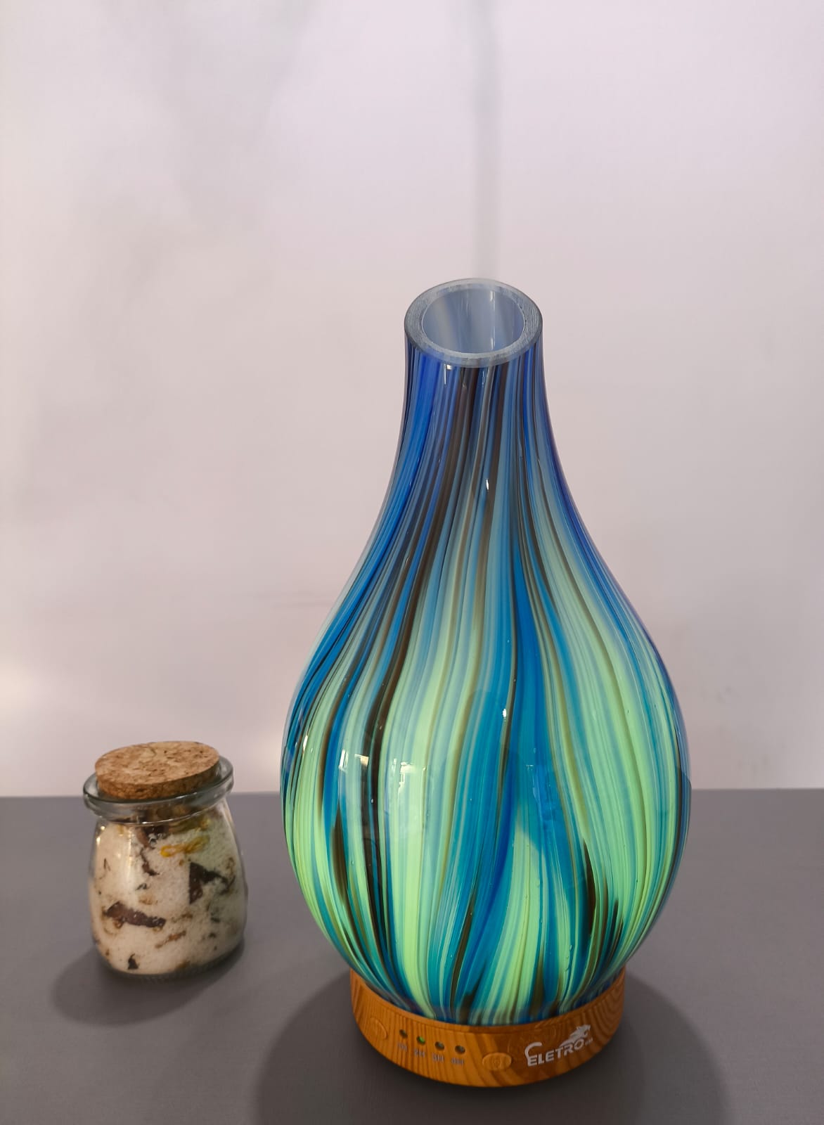 Volcanic Vase Style Glass Humidifier and Diffuser with LED